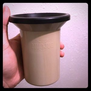 Mud Jug. Non Spill Spittoon